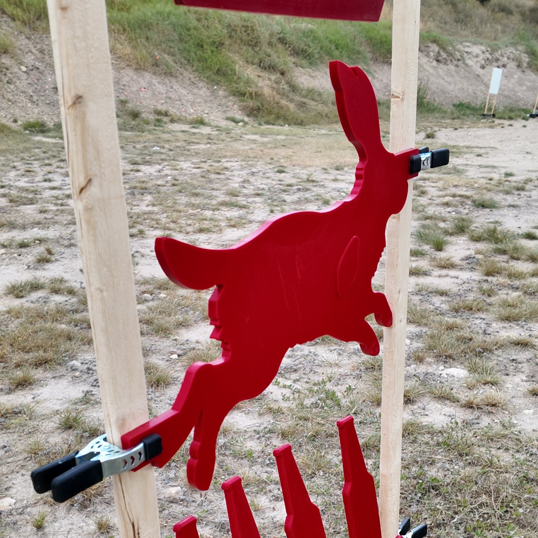 POLYSTRIKE RABBIT SILHOUETTE